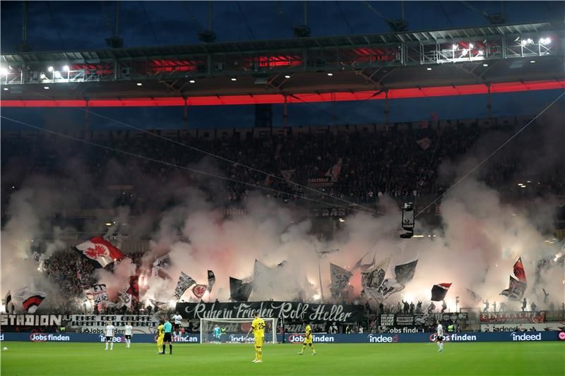جماهير فريق آينتراخت فرانكفورت