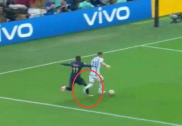 لقطة ركلة الجزاء