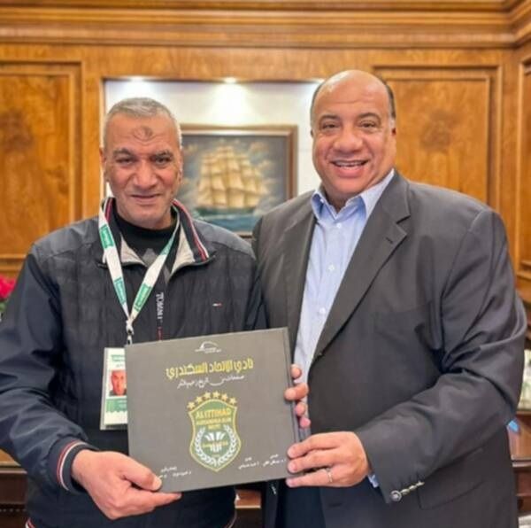 محمد مصيلحي مع مشجع الاتحاد