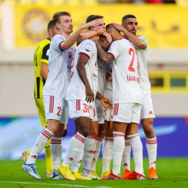 لاعبو الشارقة