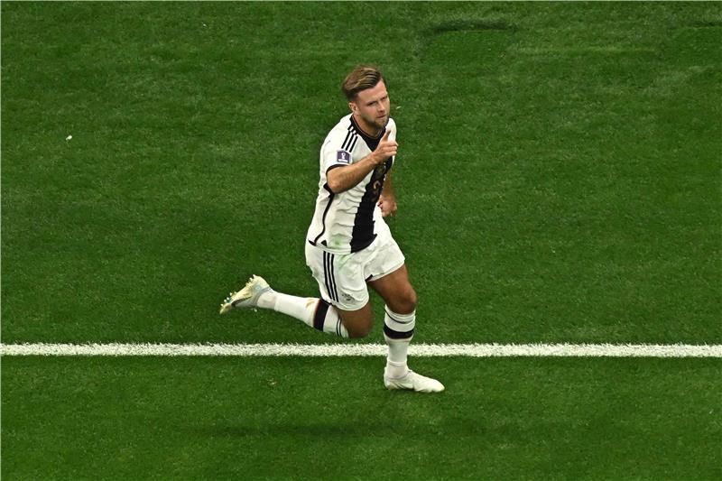 نيكلاس فولكروج