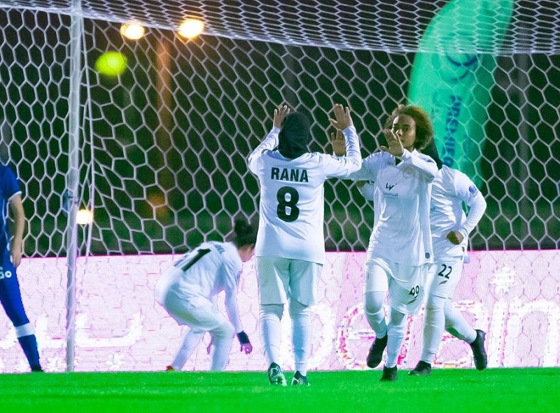 لاعبات فريق الشباب