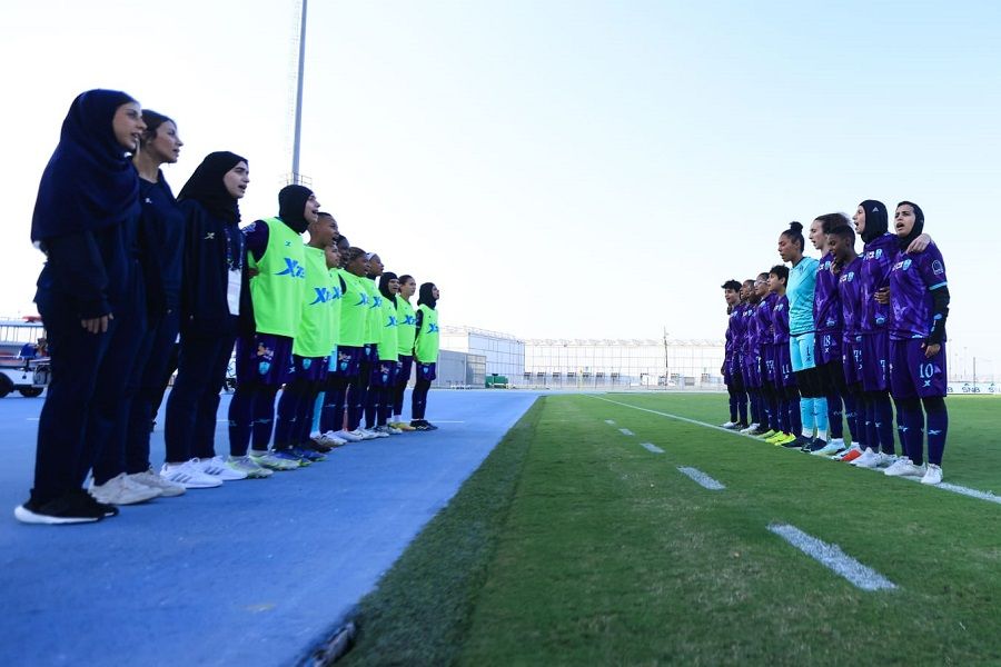 لاعبات فريق الأهلي