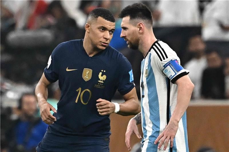 ميسي ومبابي