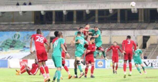 لقاء سابق بين الفريقين