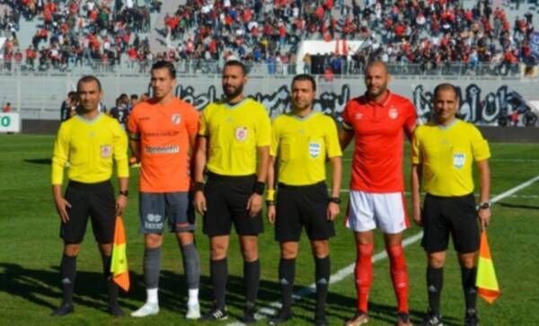 طاقم التحكيم في الكلاسيكو