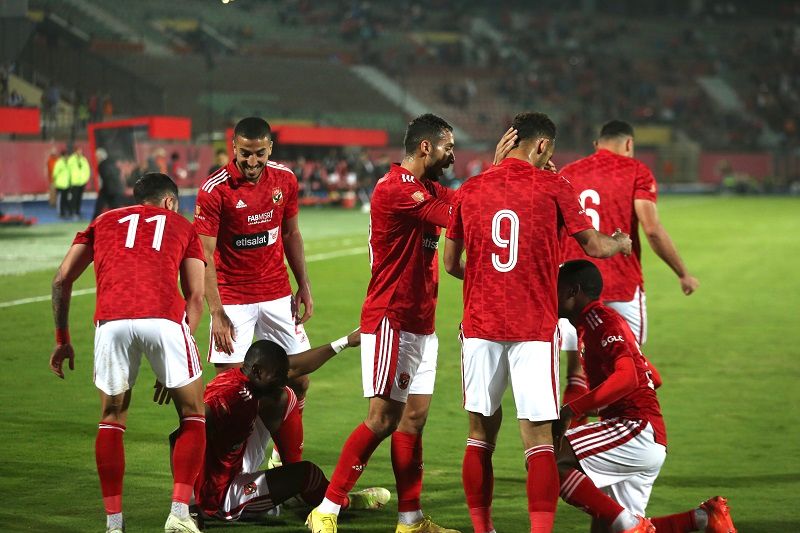 لاعبو الأهلي