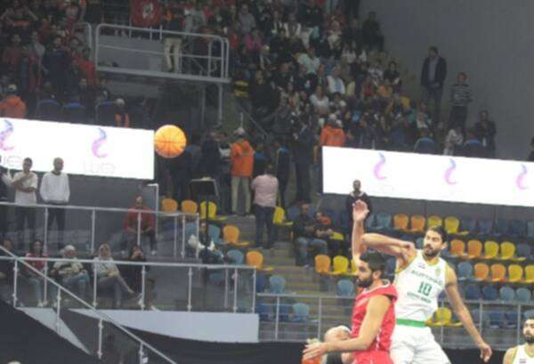 من مباراة الفريقين أمس