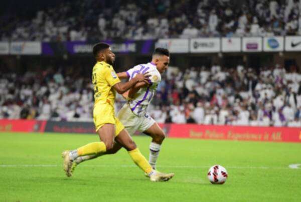 من الدوري الإماراتي