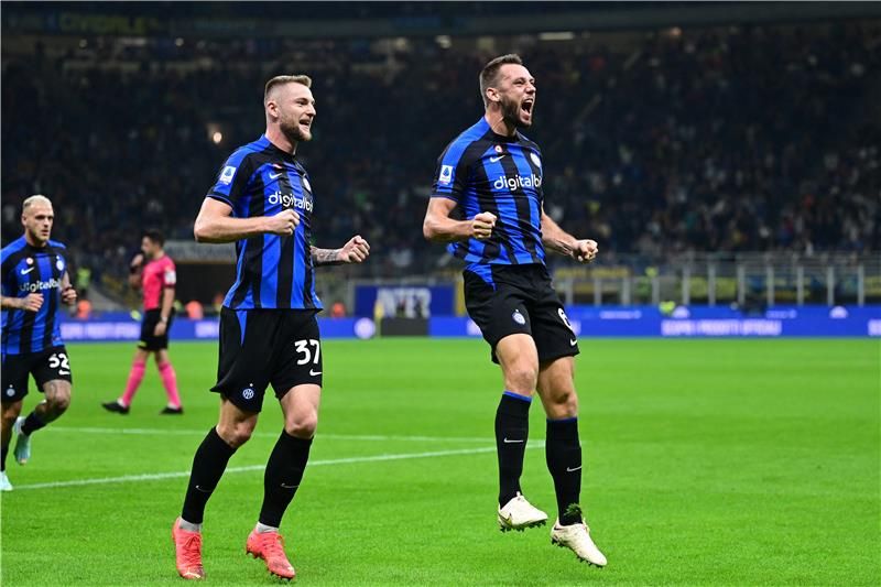 ميلان سكرينيار