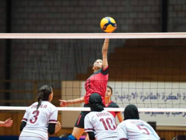 من بطولات الكرة الطائرة