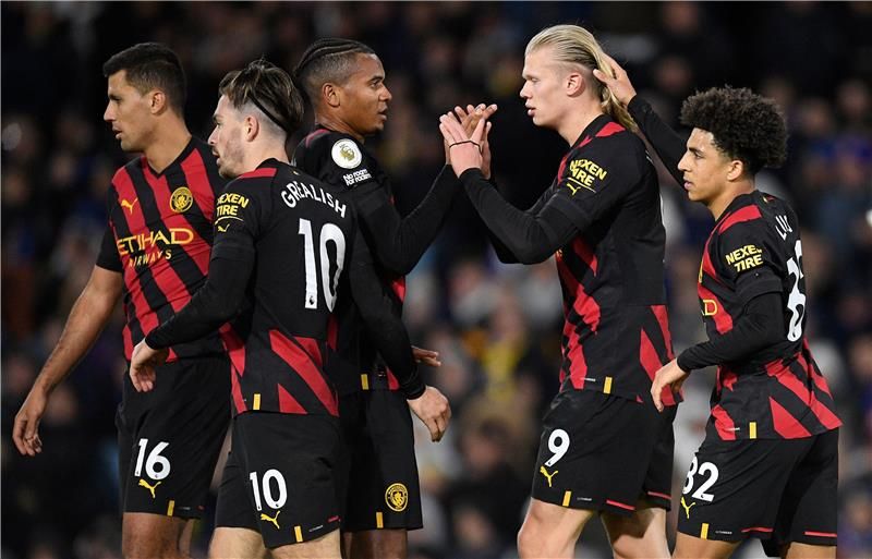 لاعبو مانشستر سيتي