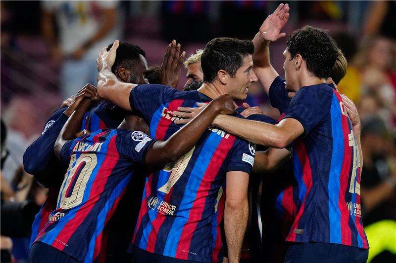 لاعبو برشلونة