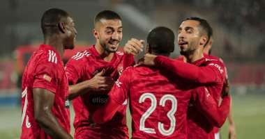 لاعبو الأهلي