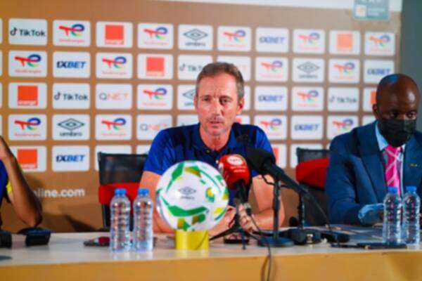 الكسندر سانتوس