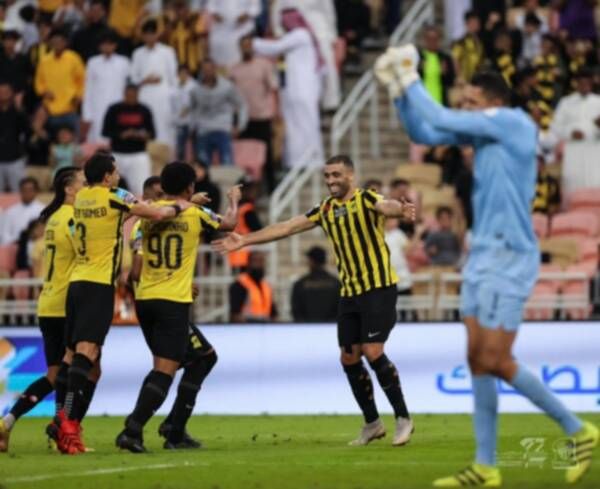 لاعبو اتحاد جدة
