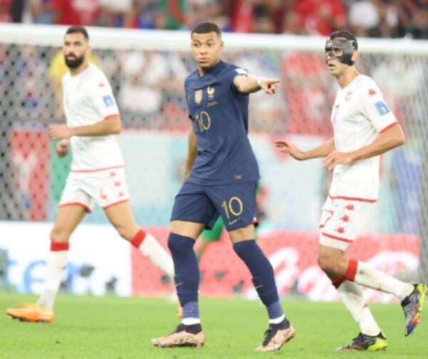 من مواجهة تونس وفرنسا