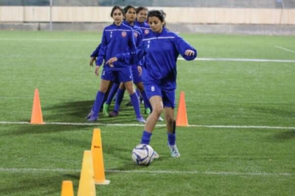 منتخب البحرين للناشئات