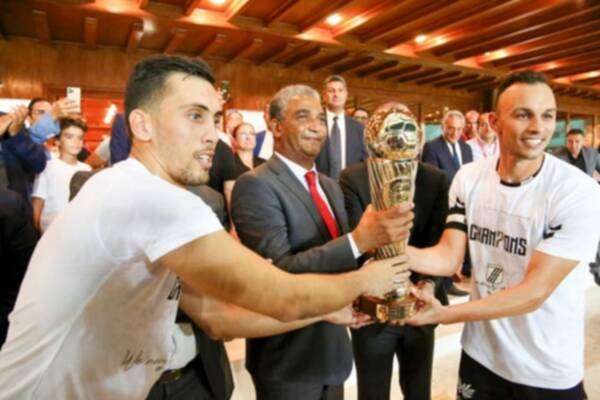 من التتويج بالكأس