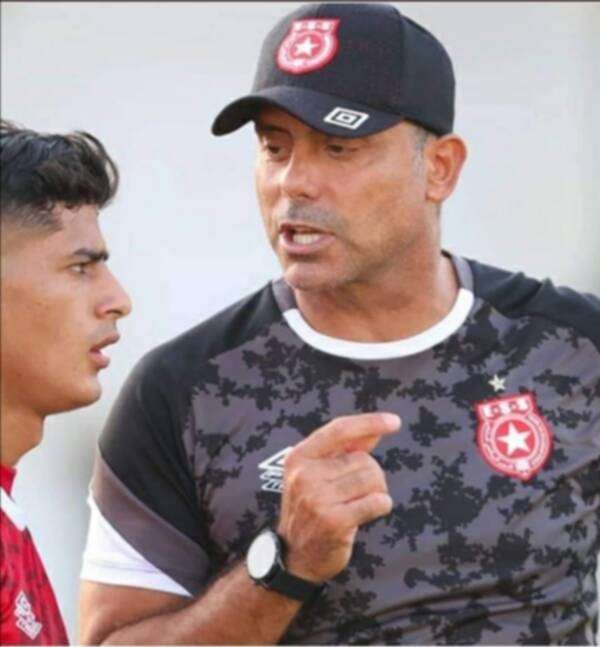 المكشر وكريستو