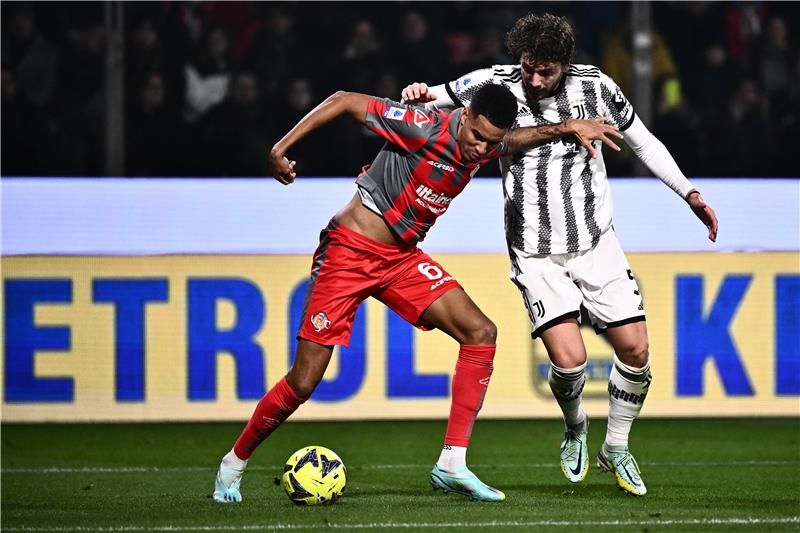 20230104-afp_336h6k7_afp