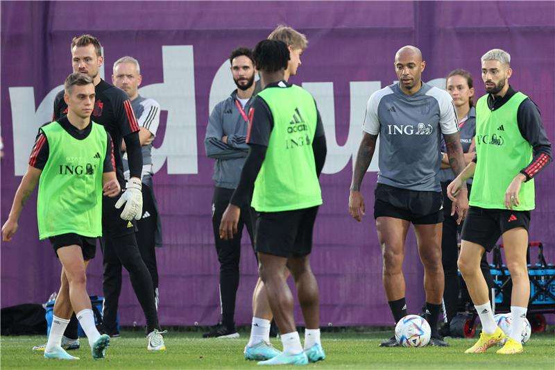 هنري - أرشيفية