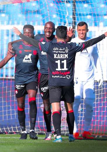 لاعبو الرائد