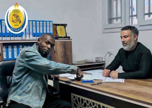 من توقيع العقد