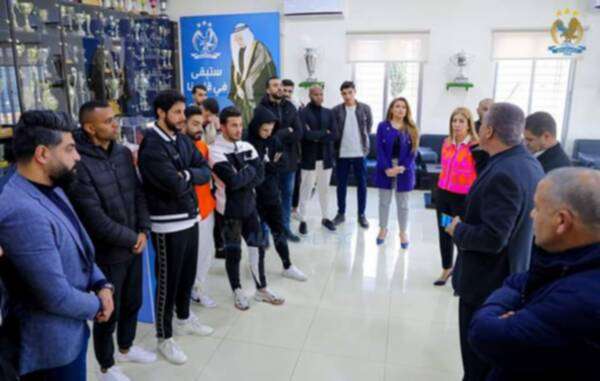 من الاحتفال