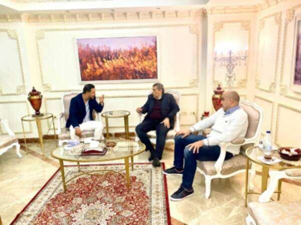 من الاجتماع