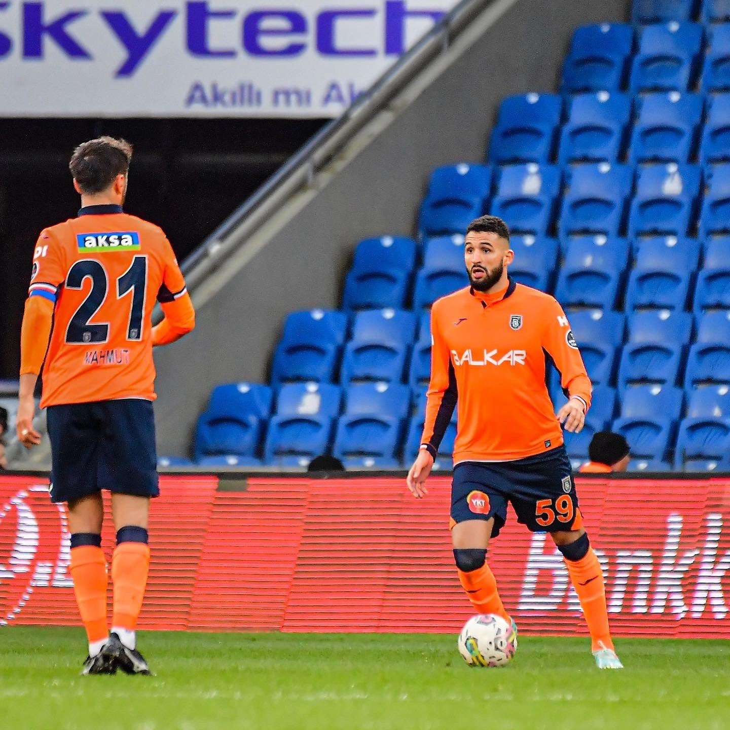 جانب من اللقاء (نقلا عن حساب الفريق علي تويتر)