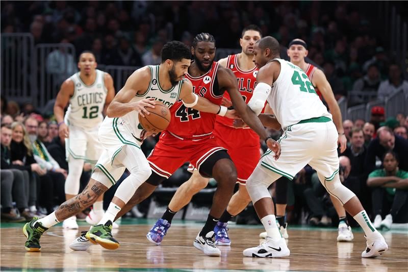 من مباراة بوسطن سلتيكس و شيكاغو بولز