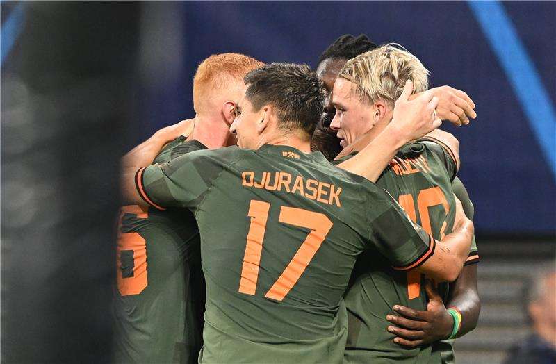 لاعبو شاختار