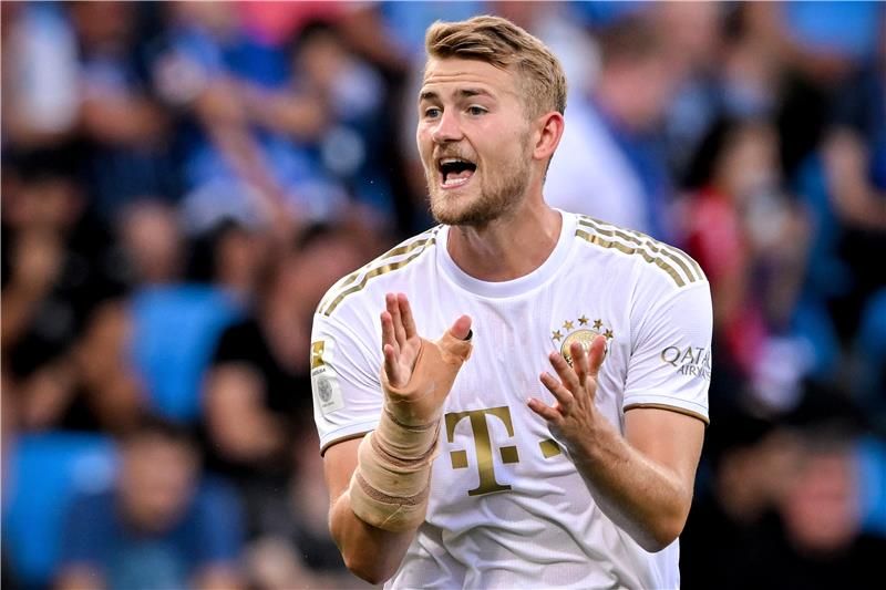 ماتياس دي ليخت