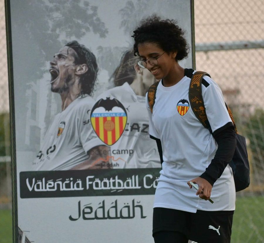 معسكر فالنسيا للاعبات السعوديات في جدة