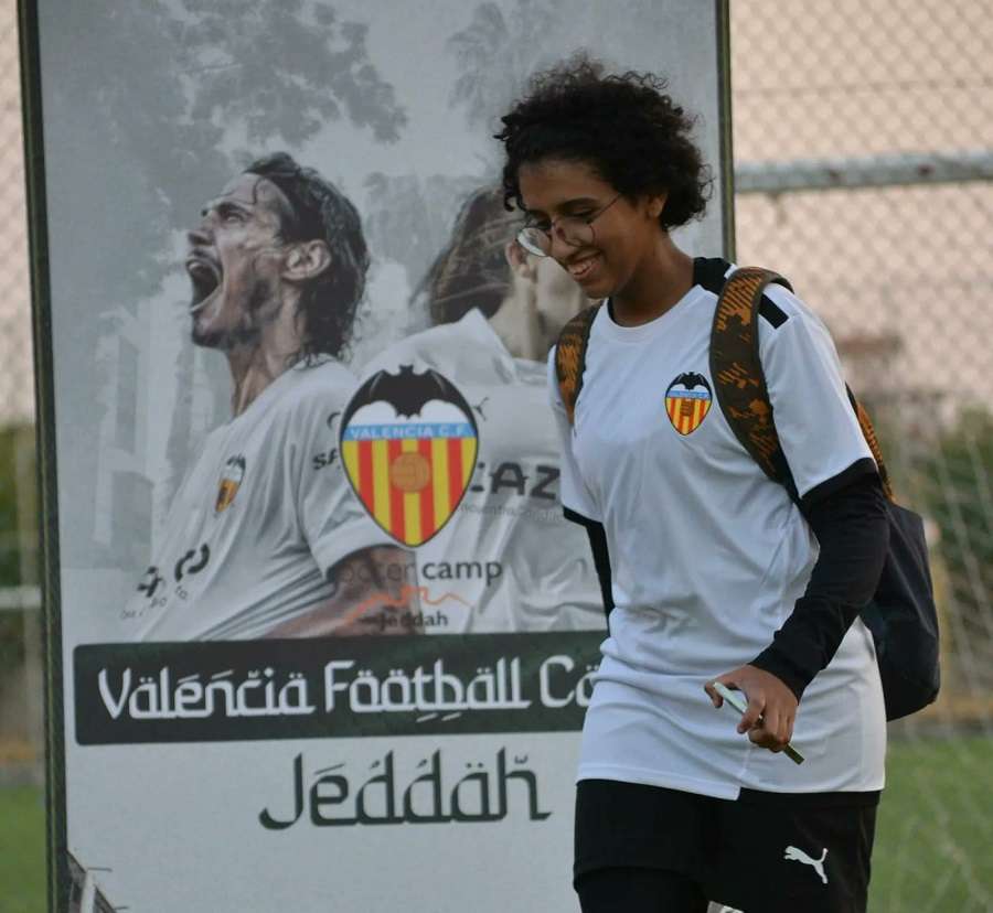 معسكر فالنسيا للاعبات السعوديات في جدة