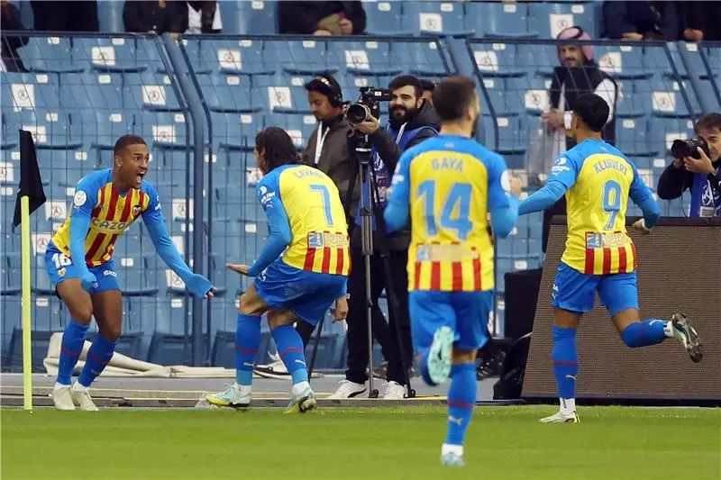 ?i=albums%2fmatches%2f2606049%2f20230111-afp_336w3de_afp