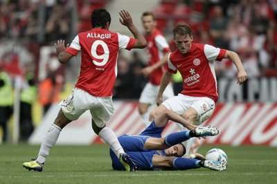 2011-08-07-00000102858873