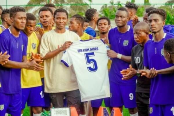 لمسة وفاء من إبراهيم إيمورو