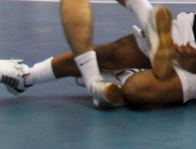 اصابة لاعب فريق الرياضية هشام ابو الفتح