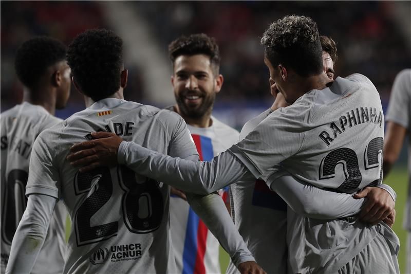 لاعبو برشلونة