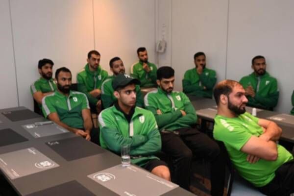 لاعبو منتخب السعودية