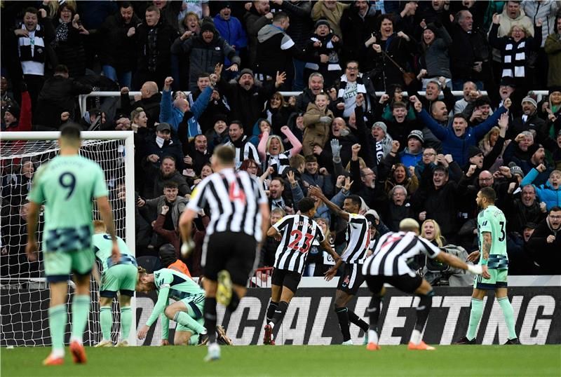 لاعبو نيوكاسل