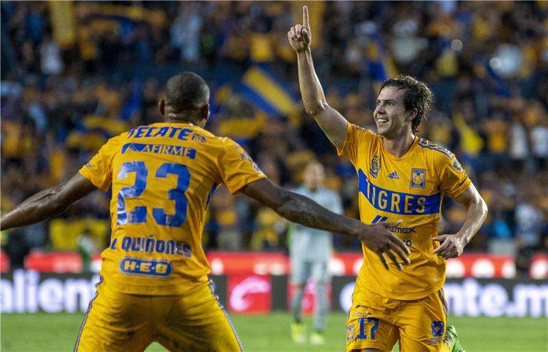 لاعبو تيجريس أونال