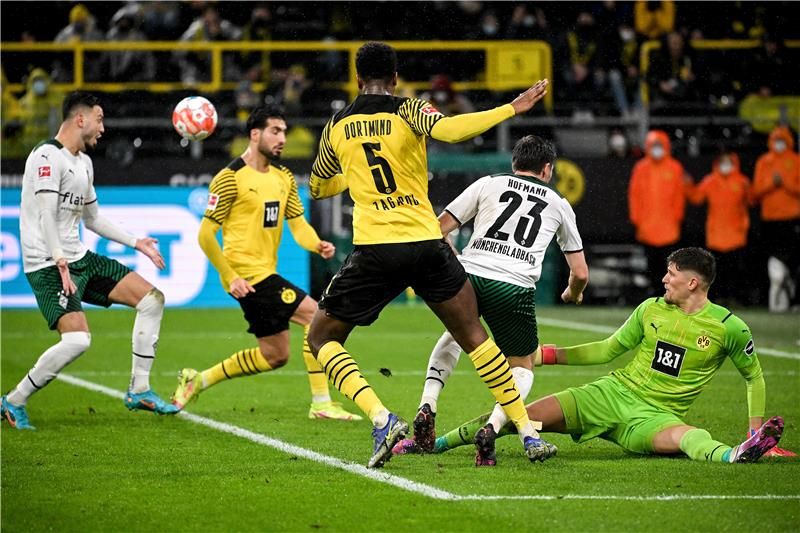 لاعبو دورتموند