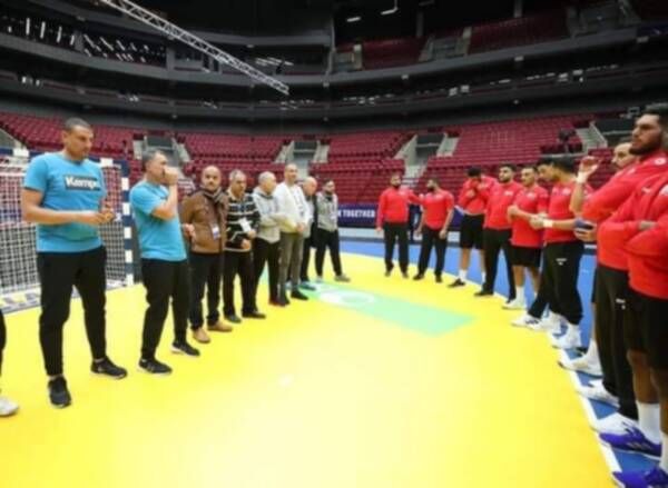 منتخب تونس مع الجهاز الفني