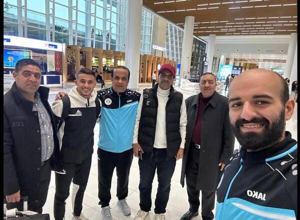 لحظة وصول الشناينة للبحرين