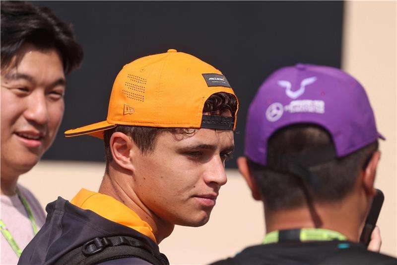 20221119-afp_32nx3gl_afp