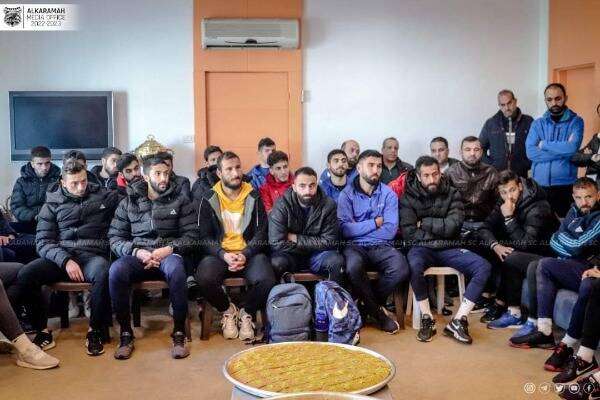 من جلسة رئيس الكرامة مع اللاعبين