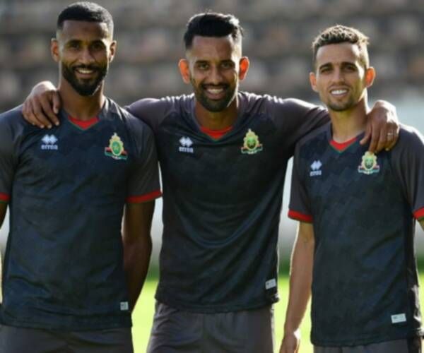 الناجي يتوسط لاعبي الجيش الملكي